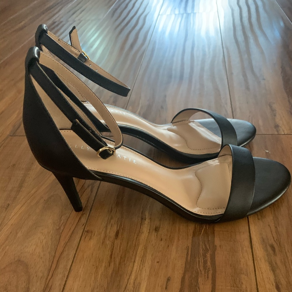 Kelly and Katie Kirstie shoe